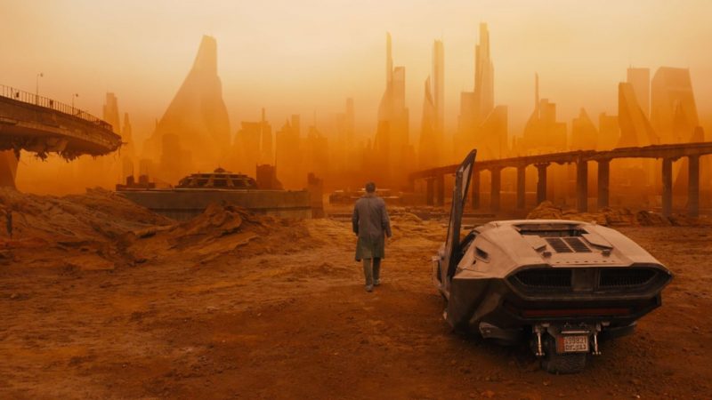 Đánh giá phim Blade Runner 2049 – tội phạm nhân bản 2049