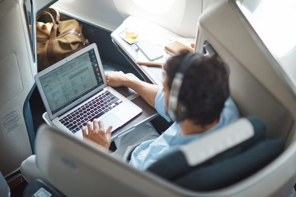 Cathay Pacific kết nối Wifi trên tất cả máy bay thân rộng từ giữa năm 2018
