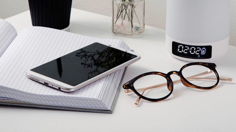 Đặt trước OPPO F5 tại FPT Shop, nhận quà trị giá 1,68 triệu đồng