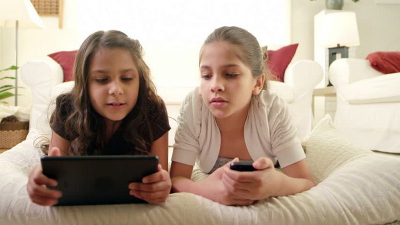 Đang miễn phí ứng dụng xem hai video cùng lúc trên iPhone