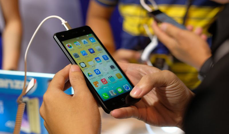 Asanzo tung hai smartphone giá thấp, nhắm vào thị trường nông thôn