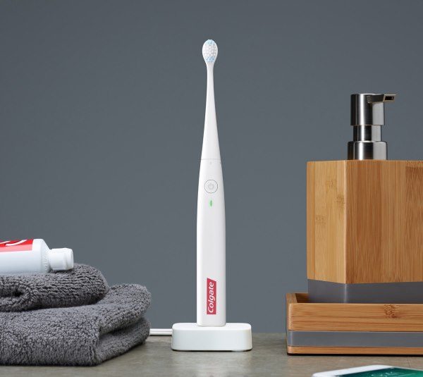 Smart toothbrush Colgate E1