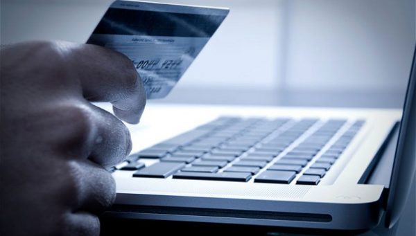 Đặt phòng qua Agoda, Booking, nguy cơ lộ thông tin thẻ VISA?