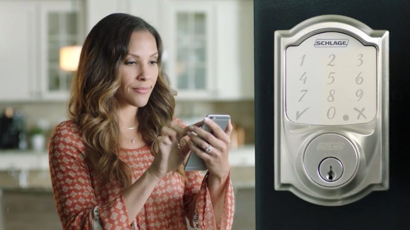 Khóa thông minh Schlage Sense Smart Deadbolt đã hỗ trợ Google Assistant