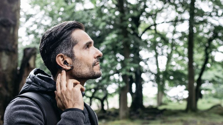 Xperia Ear Duo: tai nghe không dây “open ear” mới từ Sony