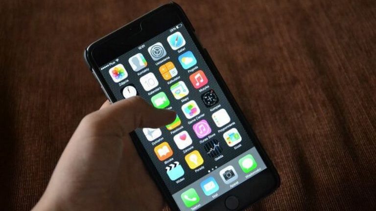 Đem tính năng Raise to Wake (đưa lên để bật) lên iPhone 5s, 6 và 6 Plus