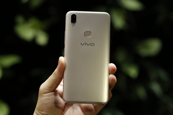 Vivo V9 mới ra mắt có gì hay?