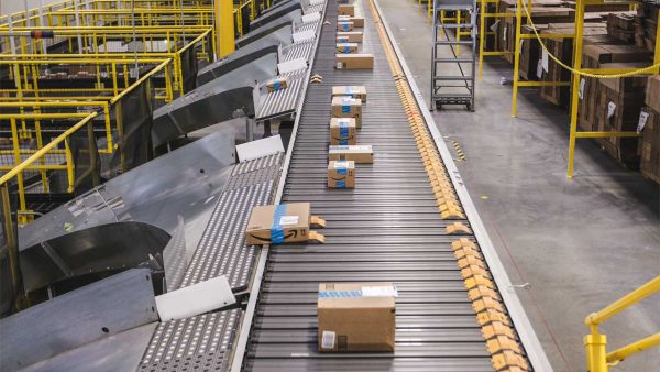 Amazon sang Việt Nam hỗ trợ, nhiều doanh nghiệp chần chờ