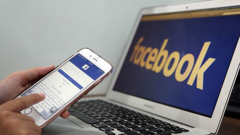 Mô hình máy học của Facebook là gì?
