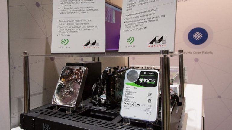 Seagate giới thiệu ổ cứng cơ nhanh nhất thế giới dùng công nghệ HAMR và Mach.2