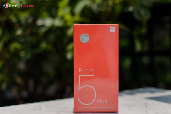 FPT Shop tặng gói bảo hành đặc biệt cho máy Xiaomi chính hãng