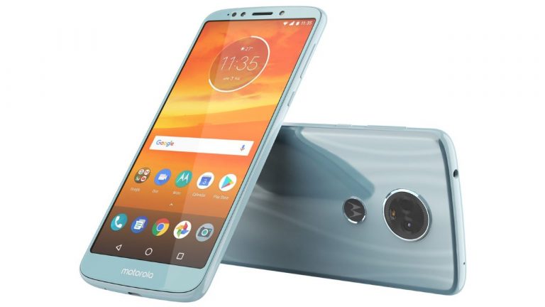 Dòng điện thoại Moto E cũng có bộ ba mới: E5 Plus, E5 và E5 Play