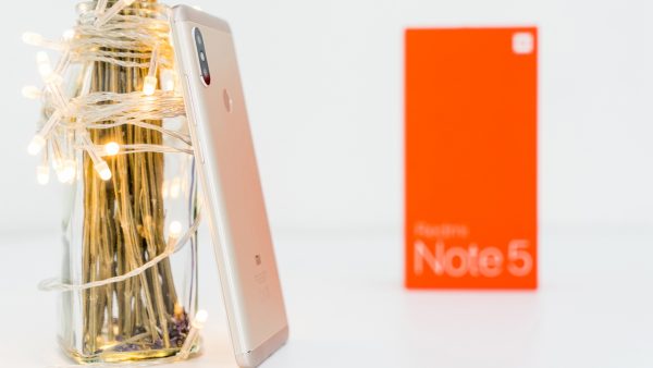 Redmi Note 5 chuẩn bị bán ra, tặng loa Xiaomi Basic 2 cho khách đặt hàng trước