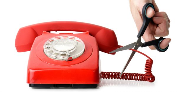 Thuê bao bức xúc vì liên tục bị gọi điện quấy rối, đe dọa thu hồi nợ nhầm