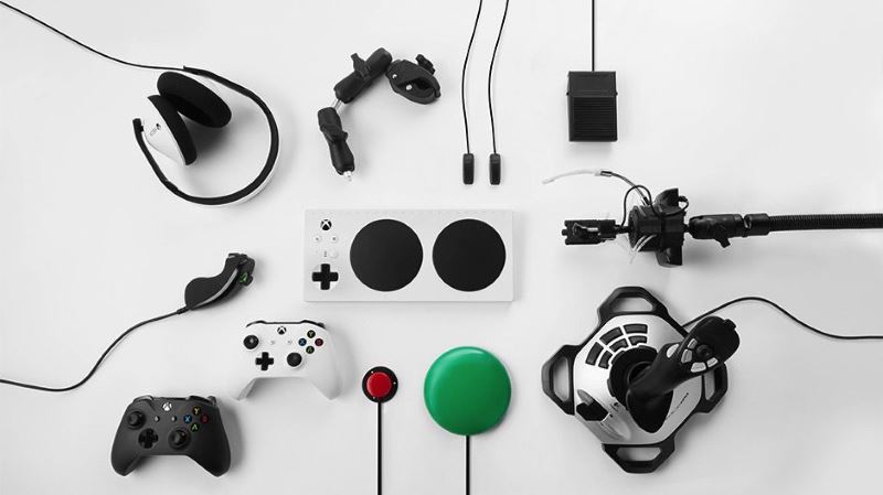 Microsoft giới thiệu Xbox Adaptive Controller, "tay cầm" giúp người khuyết tật chơi game dễ dàng