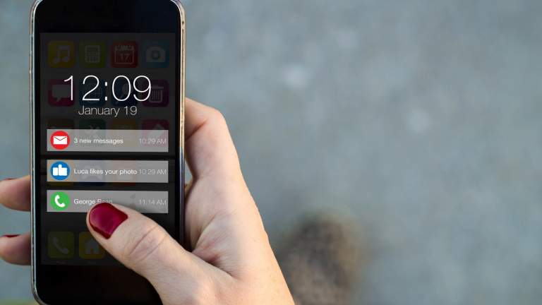 iOS 12: Tìm hiểu tính năng Gửi trong im lặng (Deliver Quietly)