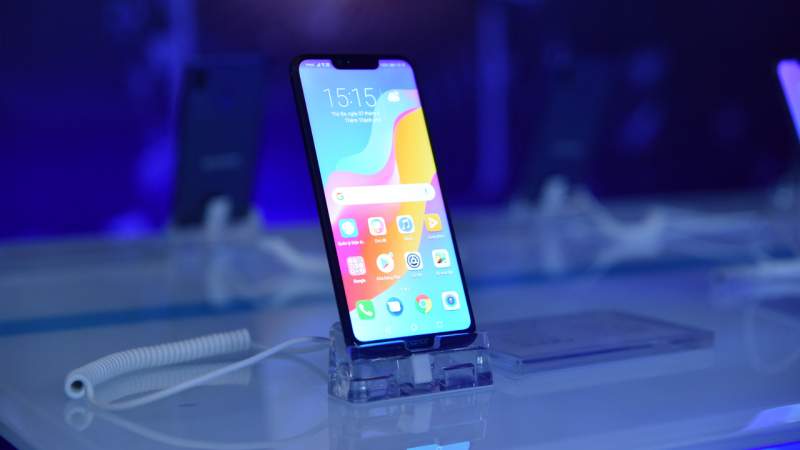 Honor Play – điện thoại dành cho game thủ, giá 6,99 triệu đồng