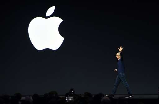 Sau khi Apple đạt vốn hoá 1000 tỷ USD, Tim Cook nói gì với nhân viên?