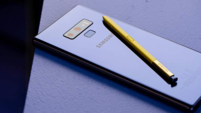 Vì sao camera chính của Galaxy Note 9 nhìn hơi lệch?
