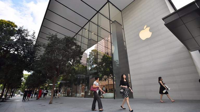 Gom iPhone xách tay từ Singapore ngày càng khó, vì sao?