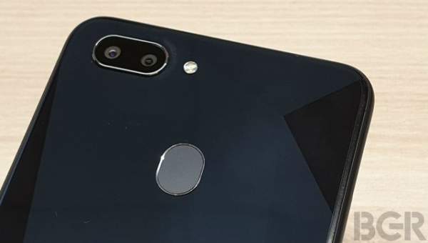 Realme 2 ra mắt, giá 3,5 triệu đồng