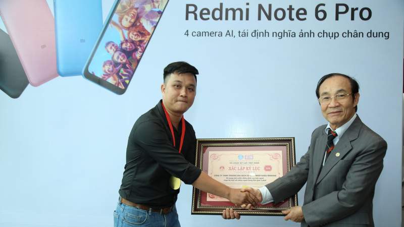 Xiaomi lập kỷ lục mới: chụp 133 ảnh selfie trong 3 phút với Redmi Note 6 Pro