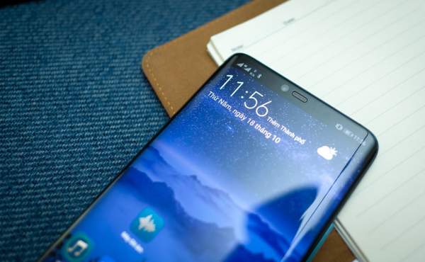 Đánh giá Huawei Mate 20 Pro: “Đắt xắt ra miếng”?