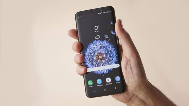Galaxy S9, Galaxy S9+ giảm 2 triệu đồng