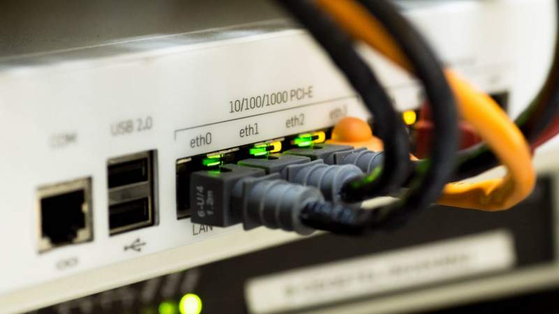 Cách sửa lỗi ứng dụng không kết nối được internet trên Windows 10 build 1803