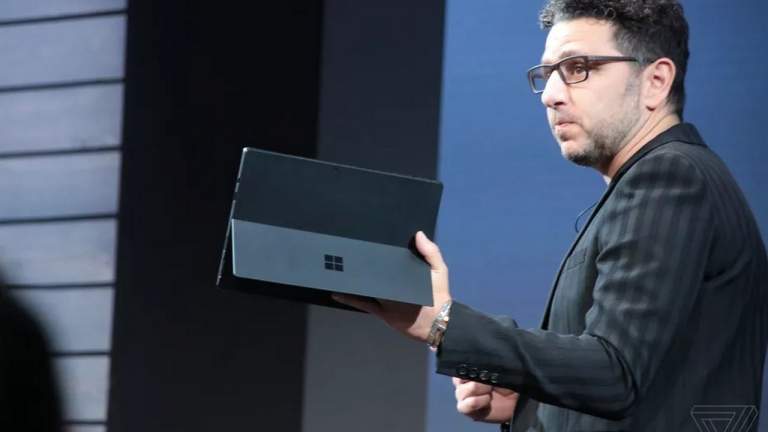 Surface Pro 6: Nhanh hơn 67%, vẫn không có USB-C