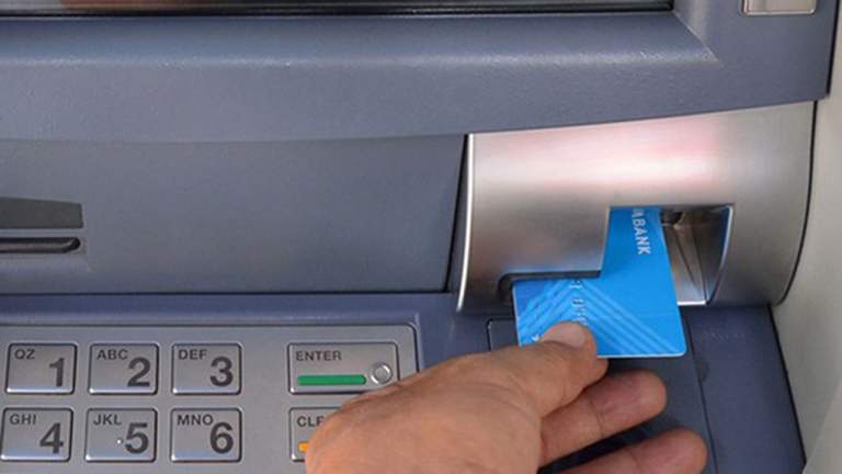 Chuyển thẻ từ sang thẻ chip để đối phó tội phạm mạng