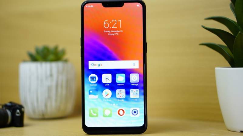 Smartphone tầm giá 2,5 triệu đồng: Realme C1, Vsmart Joy 1 hay Mobiistar E Selfie?