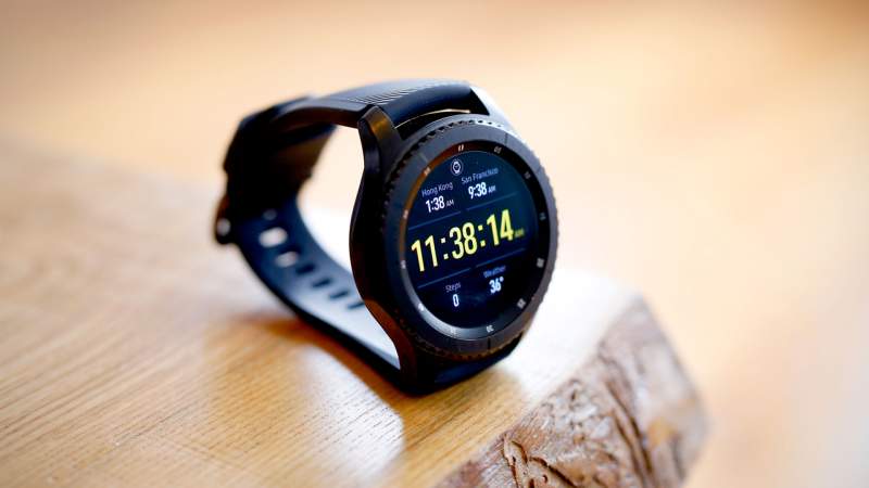 Chọn smartwatch 6 triệu đồng