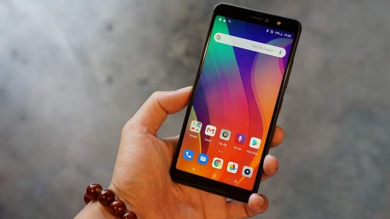 Điện thoại Vsmart Active 1 đang giảm giá 950.000đ, còn 4.040.000đ