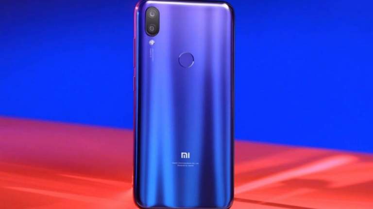 So sánh chi tiết cấu hình Mi Play và 4 chiếc điện thoại Vsmart