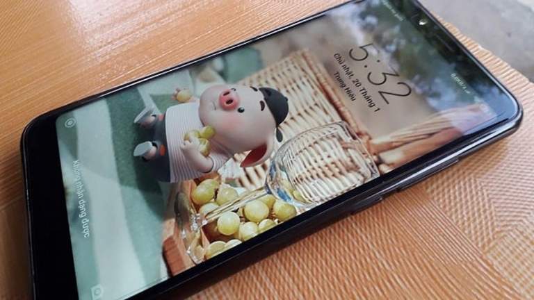 Hình bé Heo cực dễ thương cho điện thoại Android
