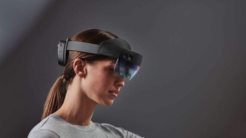 Microsoft HoloLens 2 có gì mới?