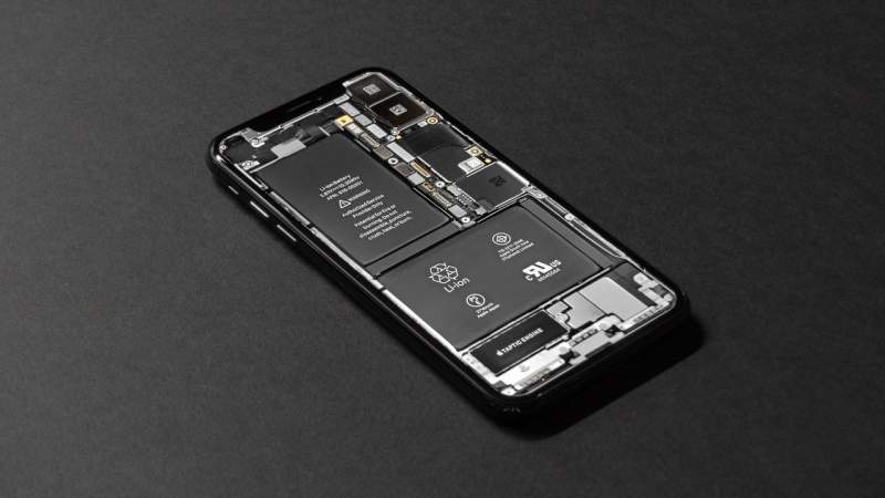 Có cần bật mục “Sạc pin được tối ưu hóa” trên iOS 13?