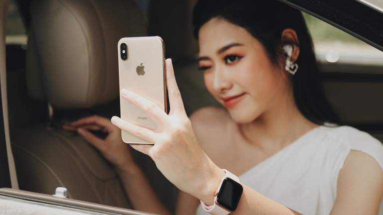 Giá iPhone 2 SIM giảm 4 triệu đồng, trả góp 0% lãi suất