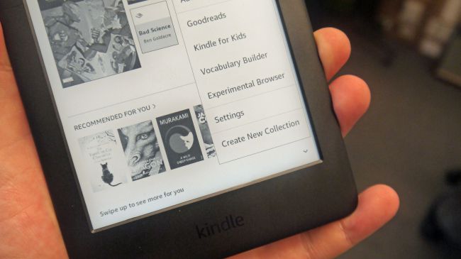 Cách khởi động lại hoặc reset máy Kindle của bạn