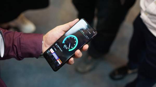 OPPO Reno được đem ra thử nghiệm 5G tại VN cùng Viettel