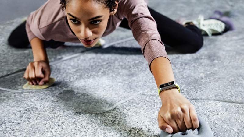 Samsung ra mắt Galaxy Fit/Fit e tại Việt Nam, giá từ 990,000 đồng Samsung ra mắt Galaxy Fit/Fit e tại Việt Nam, giá từ 990,000 đồng