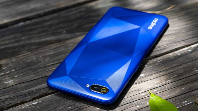 Realme C2 bán ra ngày 1/6, giá từ 3 triệu đồng