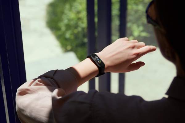Mi Smart Band 4 sắp bán tại Việt Nam, giá 850.000 đồng