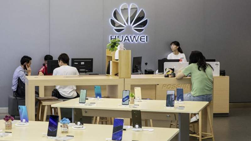 Không dùng được Google, Facebook, Huawei sẽ hoàn tiền cho người dùng smartphone