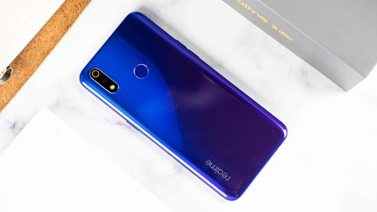 Smartphone 6 triệu đồng: Chọn Samsung Galaxy A60 hay Realme 3 Pro?