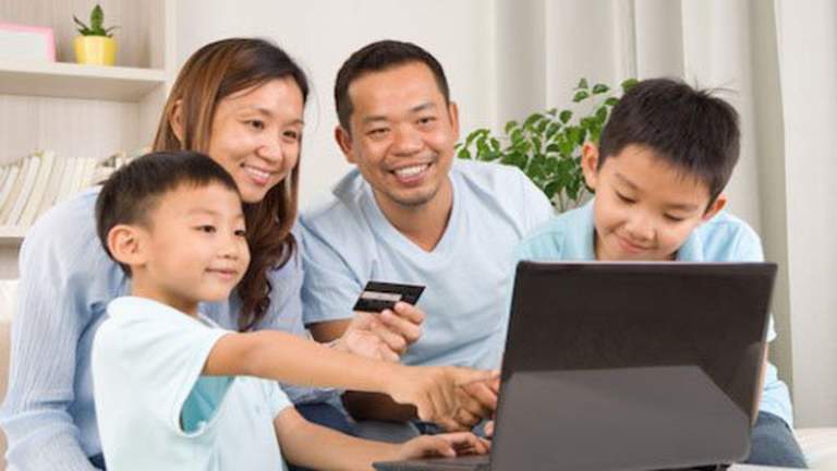 Online Friday 2019 khởi động với ưu đãi 70% trong Ngày hội Gia đình Việt 28/6/2019