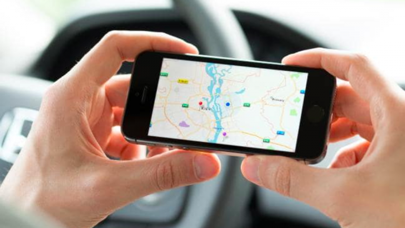 Tính năng cảnh báo du khách khi taxi “đi lạc” của Google có gì hay?