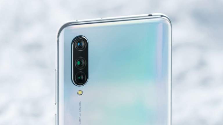 Xiaomi ra mắt bộ đôi Mi CC9 và Mi CC9e, giá từ 4.4 triệu đồng