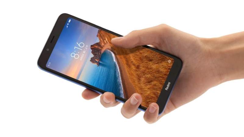 Smartphone 2 triệu đồng cho học sinh, sinh viên: Vsmart Joy 1 16GB hay Redmi 7A?